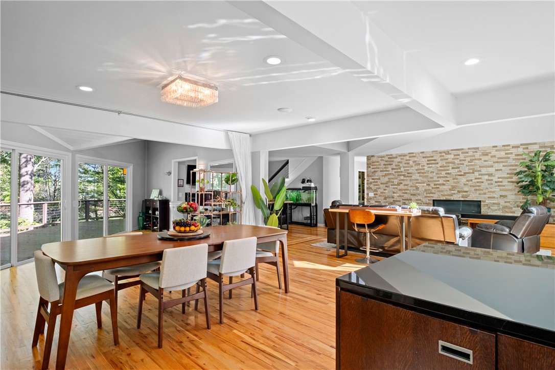 Opelika, Alabama 36804, United States, 4 Bedrooms Bedrooms, ,4 BathroomsBathrooms,Residential,Pending,107315