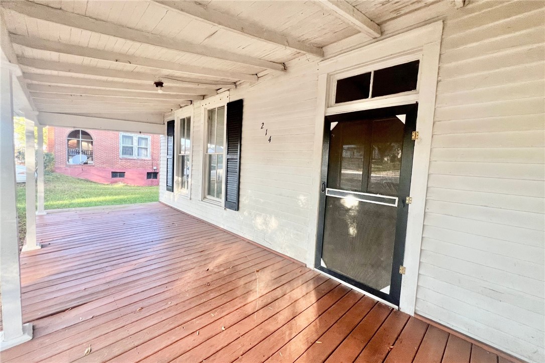 214 1ST Street SE