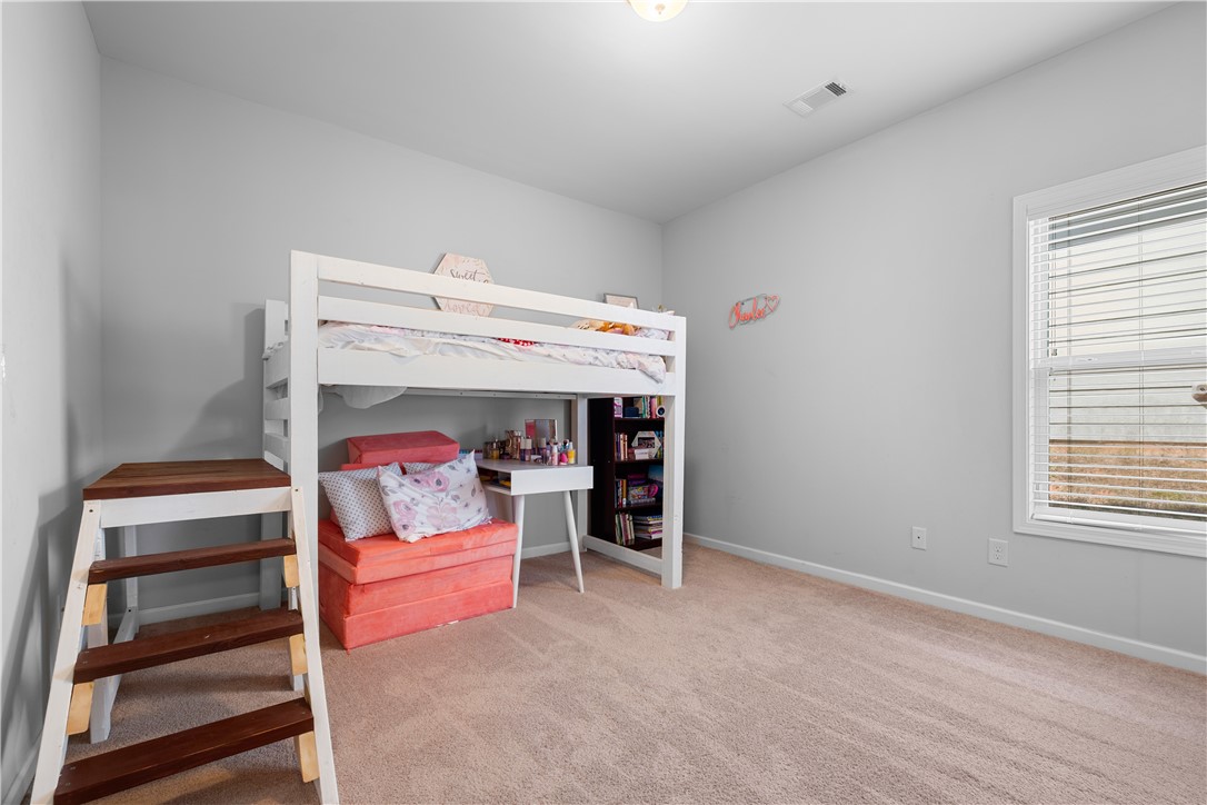 Auburn, Alabama 36879, United States, 3 Bedrooms Bedrooms, ,2 BathroomsBathrooms,Residential,Active,98929