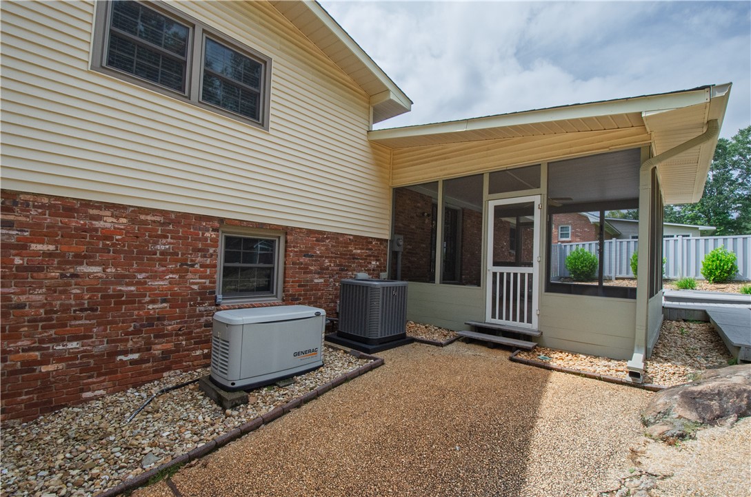 1809 OAK BOWERY Road