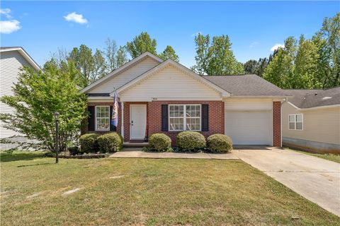 Photo of 944 SANDSTONE Lane, Auburn, AL 36830 (MLS # 180152)