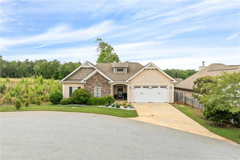 Photo of 2902 ANDERSON LAKES Circle, Opelika, AL 36801 (MLS # 180676)
