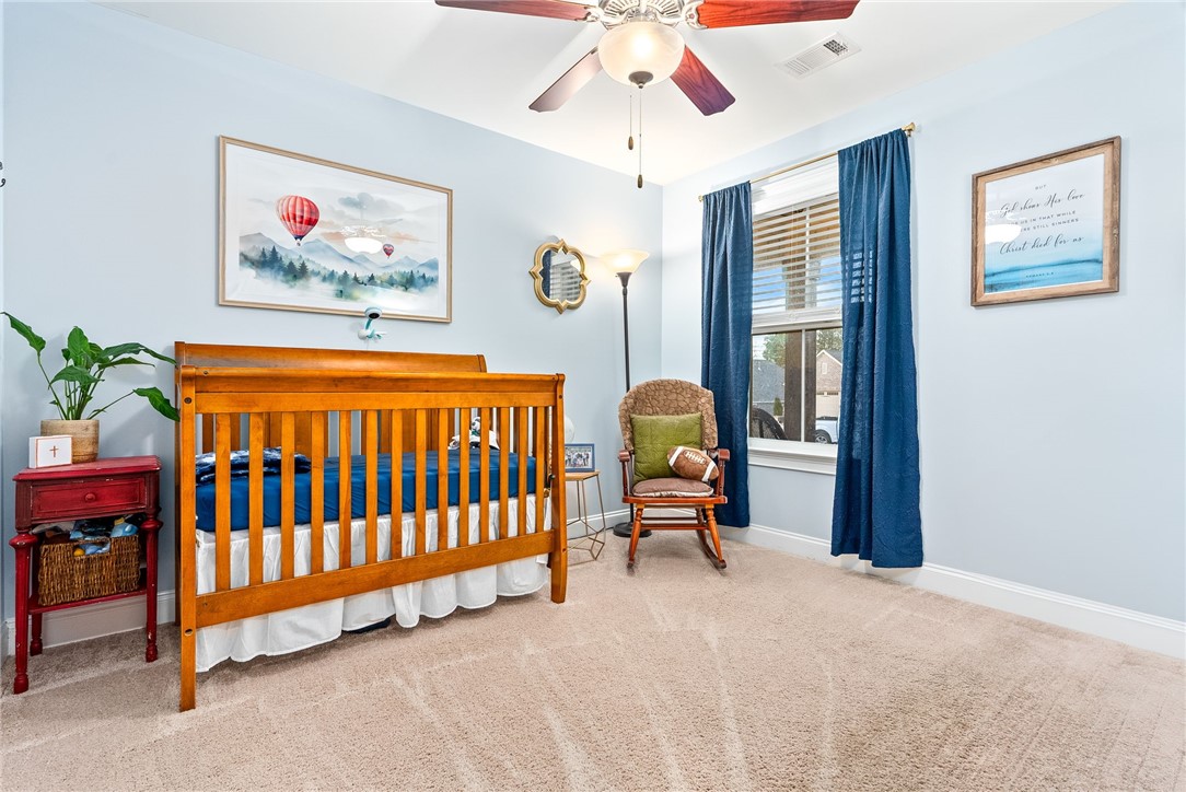 Auburn, Alabama 36830, United States, 3 Bedrooms Bedrooms, ,2 BathroomsBathrooms,Residential,Pending,21717