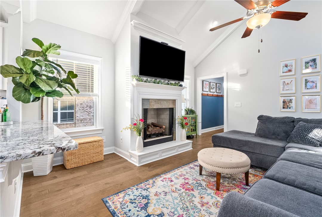 Auburn, Alabama 36830, United States, 3 Bedrooms Bedrooms, ,2 BathroomsBathrooms,Residential,Pending,21717