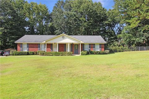 76 LEE ROAD 418 Beauregard AL 36804