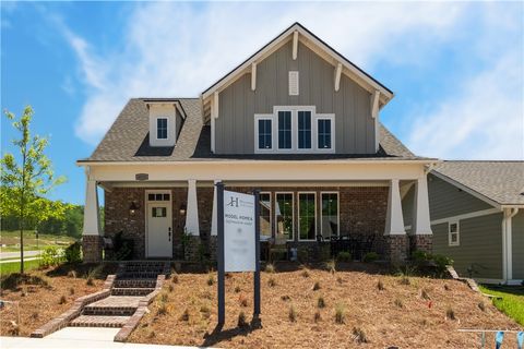 Photo of 5 JAMES BURT Parkway, Auburn, AL 36830 (MLS # 179984)