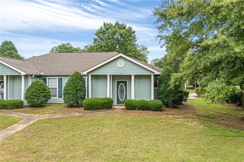 Photo of 874 HARVARD Drive, Auburn, AL 36830 (MLS # 181082)