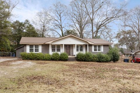 Photo of 303 GREEN Street, Auburn, AL 36830 (MLS # 178868)