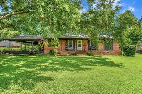 Photo of 1789 HOLMAN Street, Alexander City, AL 35010 (MLS # 181576)