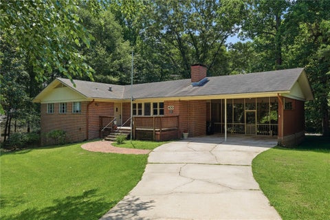 Photo of 470 CARY Drive, Auburn, AL 36830 (MLS # 180467)