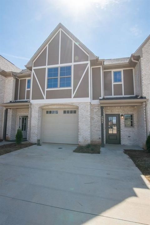 2043 Stephanie Court Auburn AL 36830