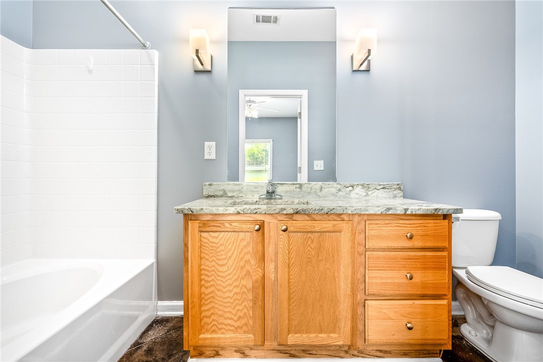 Auburn, Alabama 36830, United States, 2 Bedrooms Bedrooms, ,3 BathroomsBathrooms,Residential,Active,113654