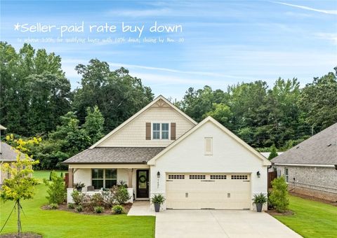 Photo of 1627 HIDDEN LAKES Drive, Opelika, AL 36801 (MLS # 176414)