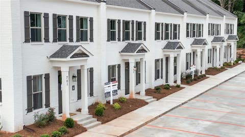 Photo of 1027 E GLENN Avenue #603, Auburn, AL 36830 (MLS # 180274)