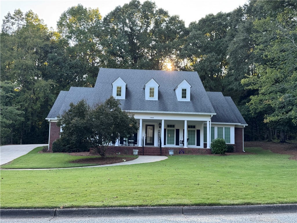 Photo of 1464 CROSSING Way, Auburn, AL 36830 (MLS # 182530)