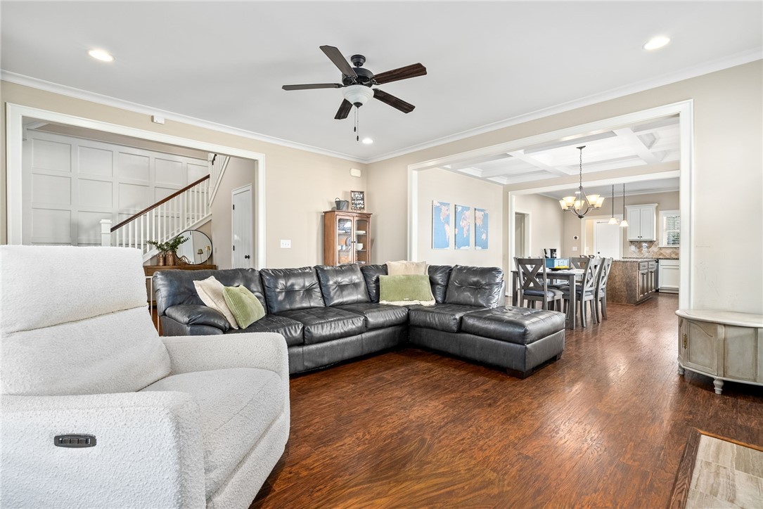 2469 MIMMS Lane