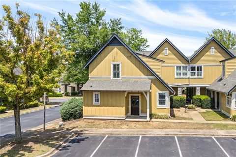 Photo of 650 DEKALB Street #1228, Auburn, AL 36830 (MLS # 180066)