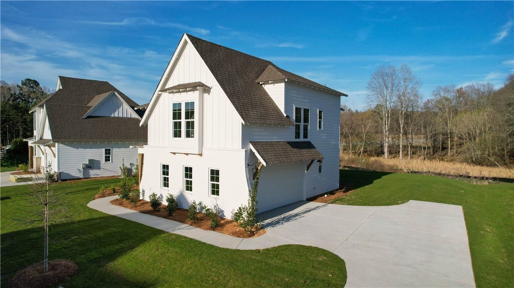 Photo of 1391 HOMESTEAD Lane, Auburn, AL 36830 (MLS # 181852)