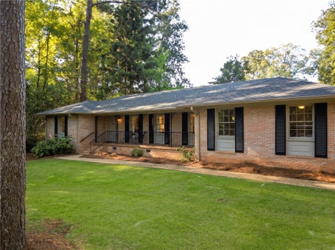 Photo of 110 SPRINGVALE Road, West Point, GA 31833 (MLS # 182802)