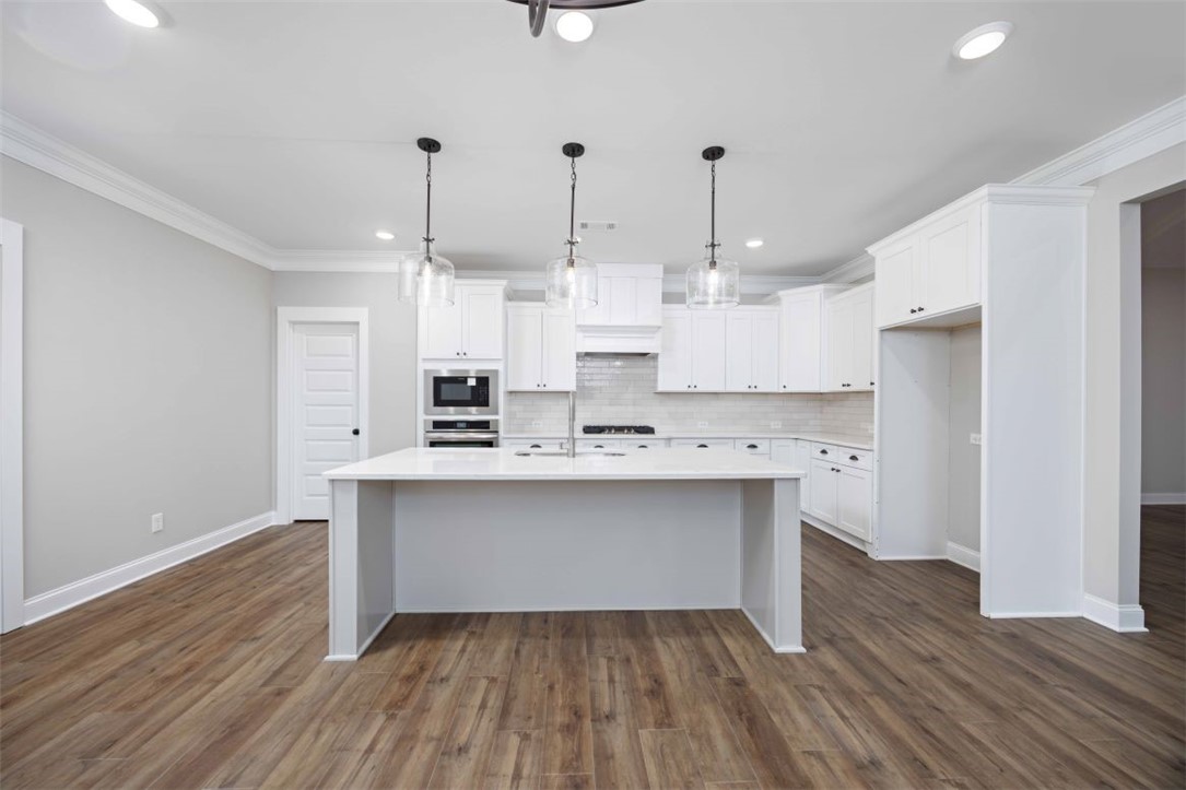 1878 LONGLEAF Lane