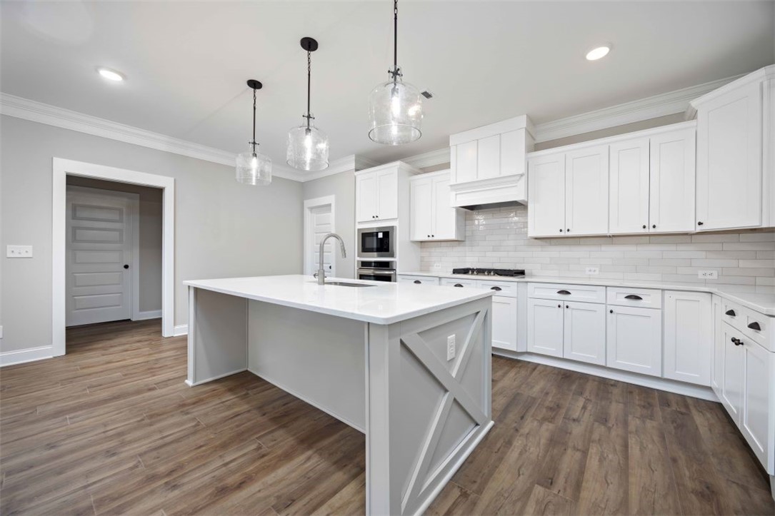 1878 LONGLEAF Lane