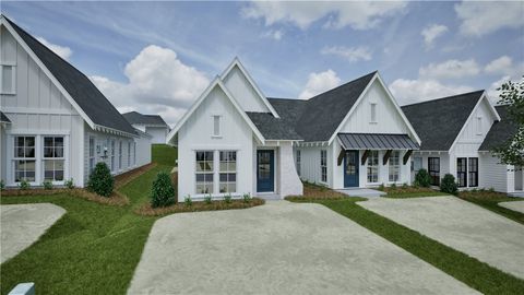 Photo of 1041 HUNTERS Way, Opelika, AL 36801 (MLS # 180433)