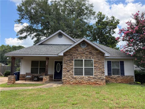 Photo of 135 WYNN Avenue, Auburn, AL 36830 (MLS # 181529)