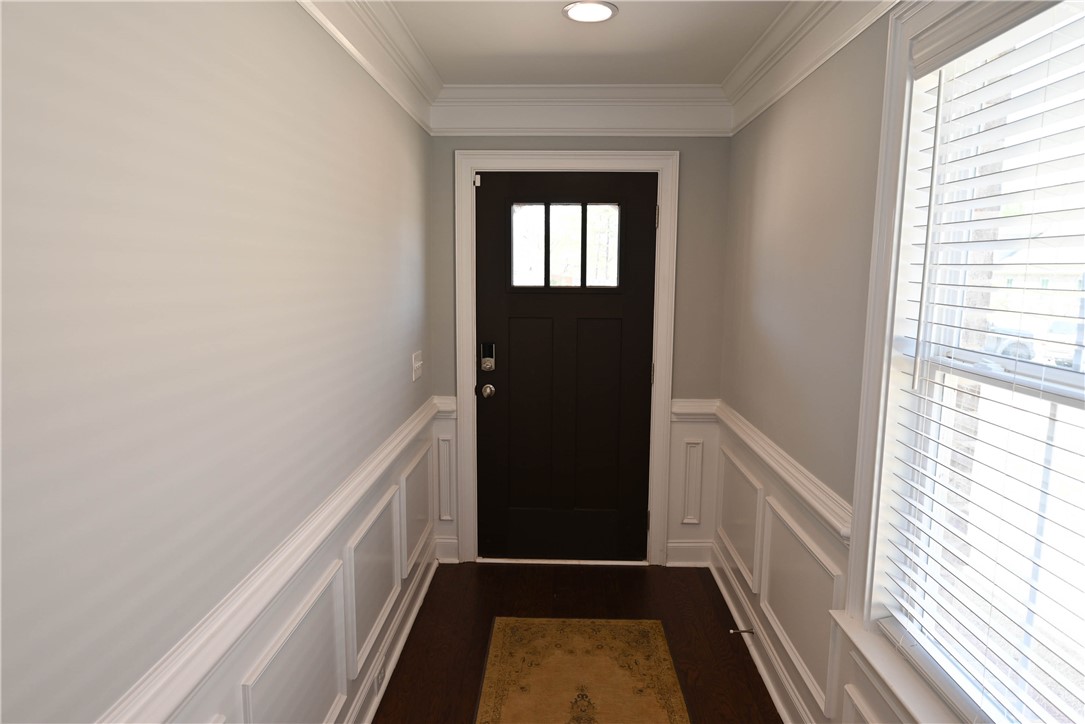 2104 ARMISTEAD Lane