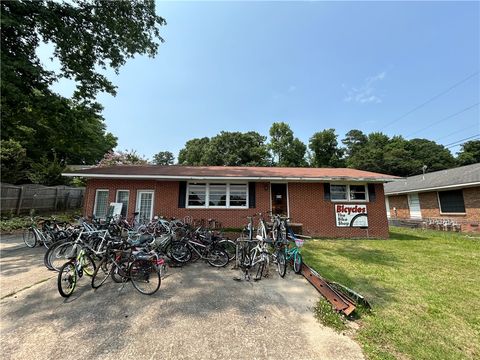 721 E GLENN Avenue Auburn AL 36830