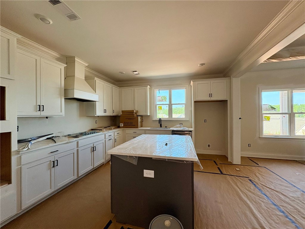 1641 JAMES BURT Parkway