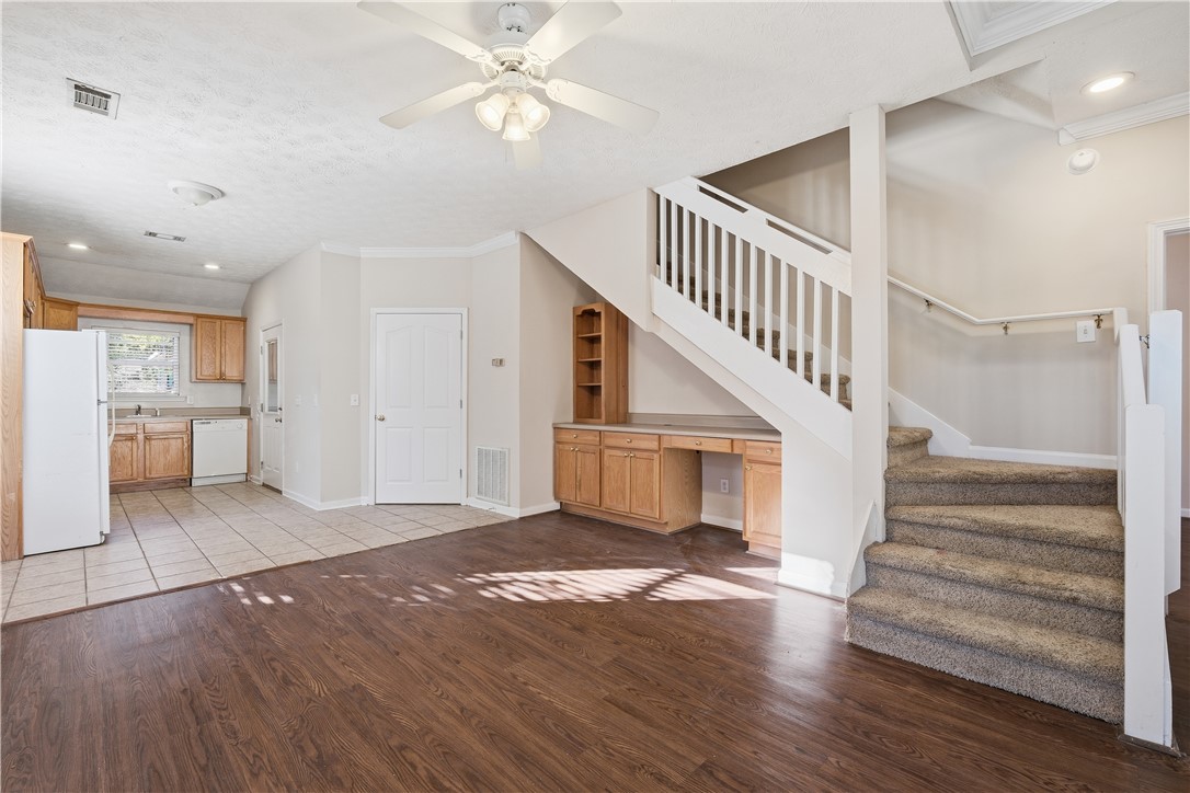 412 JACK HAMPTON Drive