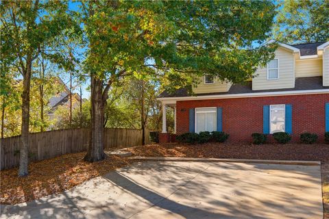 412 JACK HAMPTON Drive Auburn AL 36830