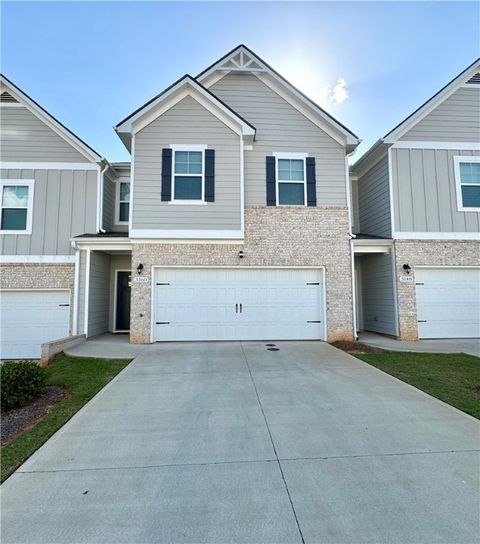 Photo of 3160 RAIDEN Circle, Opelika, AL 36804 (MLS # 174615)