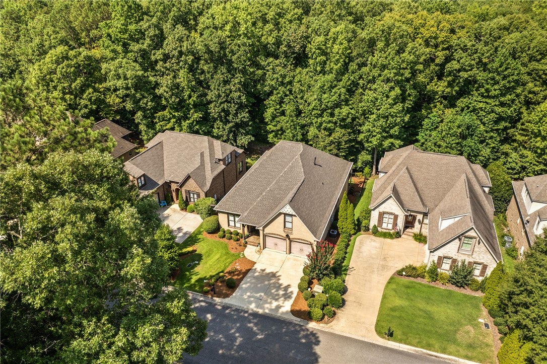 814 BARKLEY CREST Circle