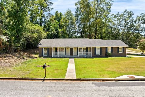 Photo of 2007 LANDAU Drive, Phenix City, AL 36867 (MLS # 176640) Photo of 2007 LANDAU Drive, Phenix City, AL 36867 (MLS # 176640)