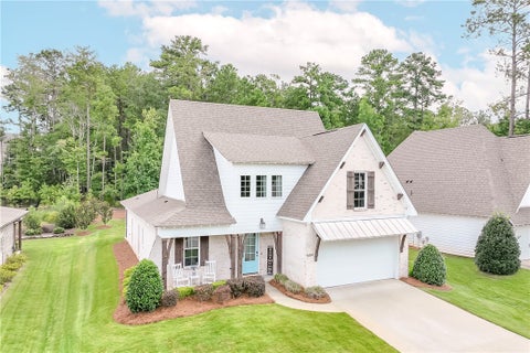 Photo of 1604 WHISKEY RUN Lane, Auburn, AL 36830 (MLS # 181864)