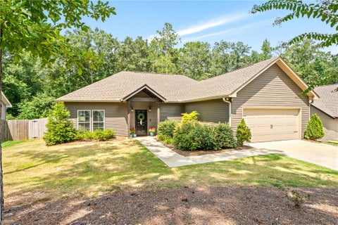 Photo of 517 RUSTIC Street, Opelika, AL 36801 (MLS # 182038)