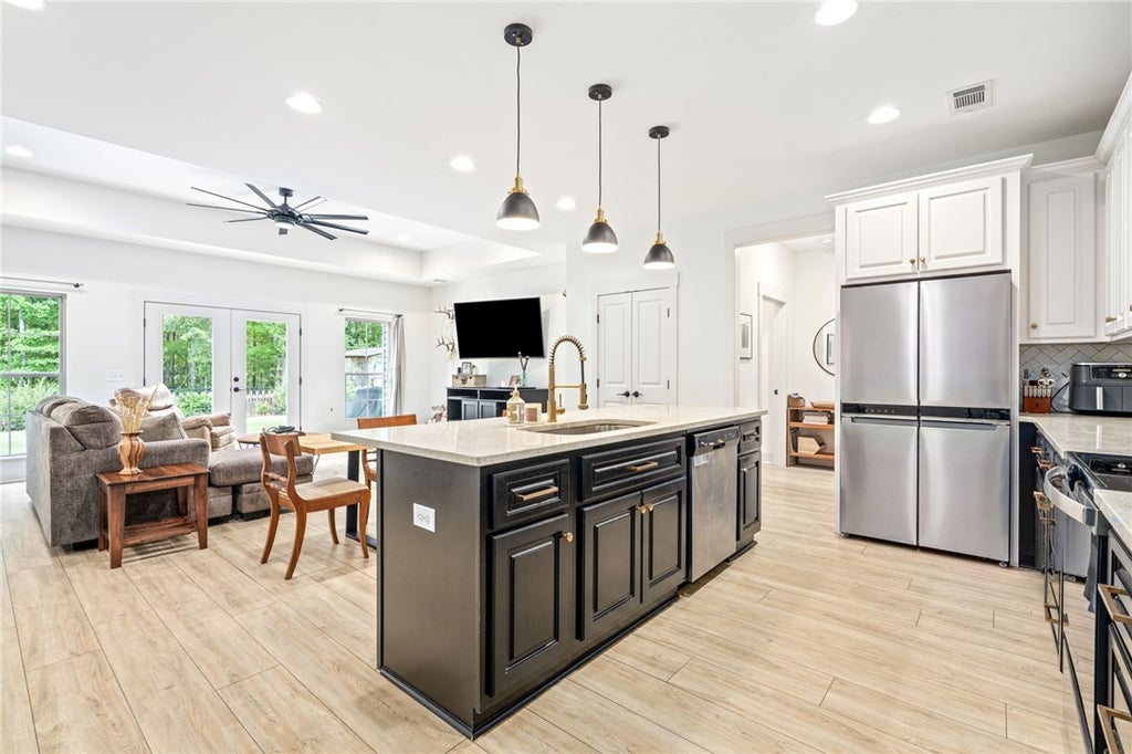 Photo of 517 RUSTIC Street, Opelika, AL 36801 (MLS # 182038)