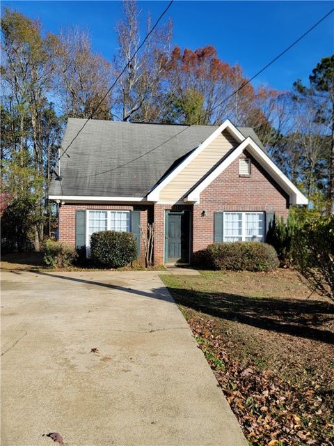 Photo of 602 Edmon Avenue, Opelika, AL 36804 (MLS # 177937)