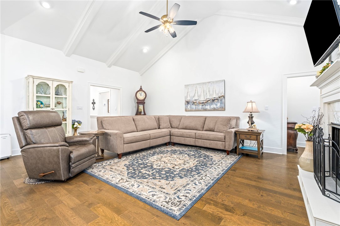 1474 MAGGIE Drive