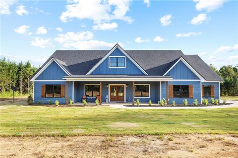 Photo of 9198 LEE ROAD 158, Salem, AL 36874 (MLS # 176174)