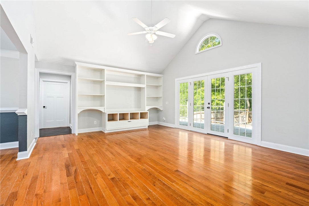 389 SHELL TOOMER Parkway
