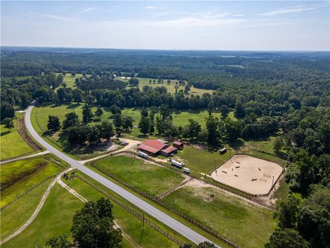 Photo of 8182 COUNTY ROAD 53, Auburn, AL 36832 (MLS # 175976)
