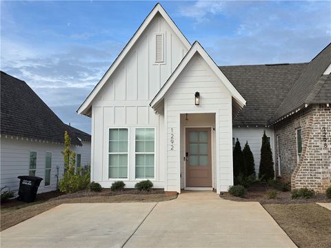 1292 HIDDEN DEN Trail Opelika AL 36801