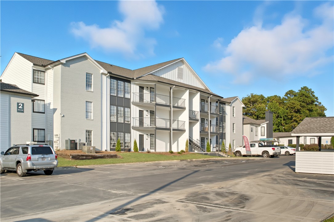 Auburn, Alabama 36830, United States, 2 Bedrooms Bedrooms, ,2 BathroomsBathrooms,Residential,Active,207978