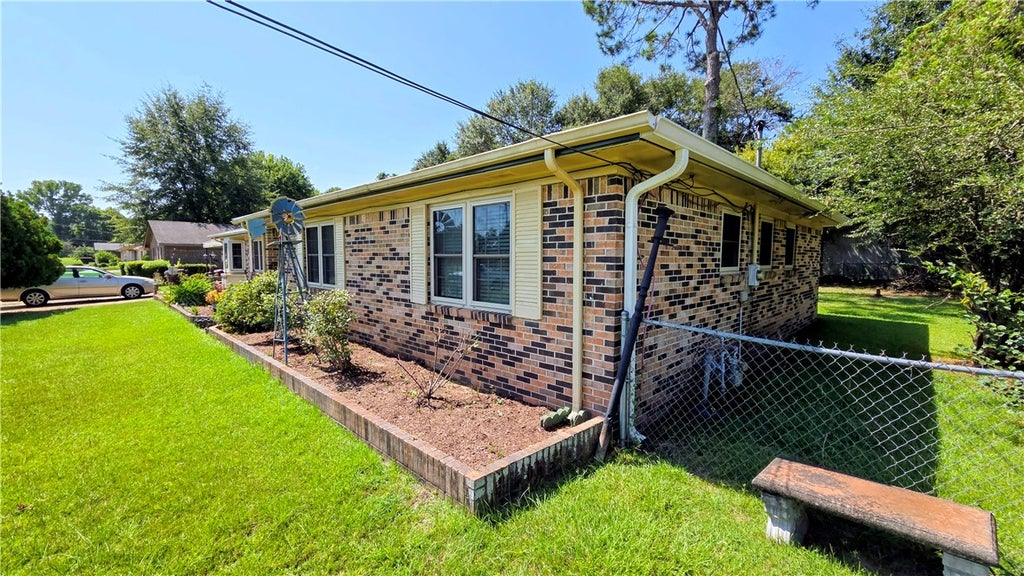 Photo of 907 CHAPPIE JAMES Avenue, Tuskegee, AL 36083 (MLS # 181874)