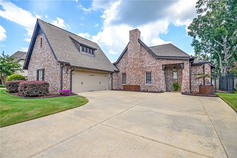 Photo of 2639 MIMMS Lane, Auburn, AL 36832 (MLS # 176116)