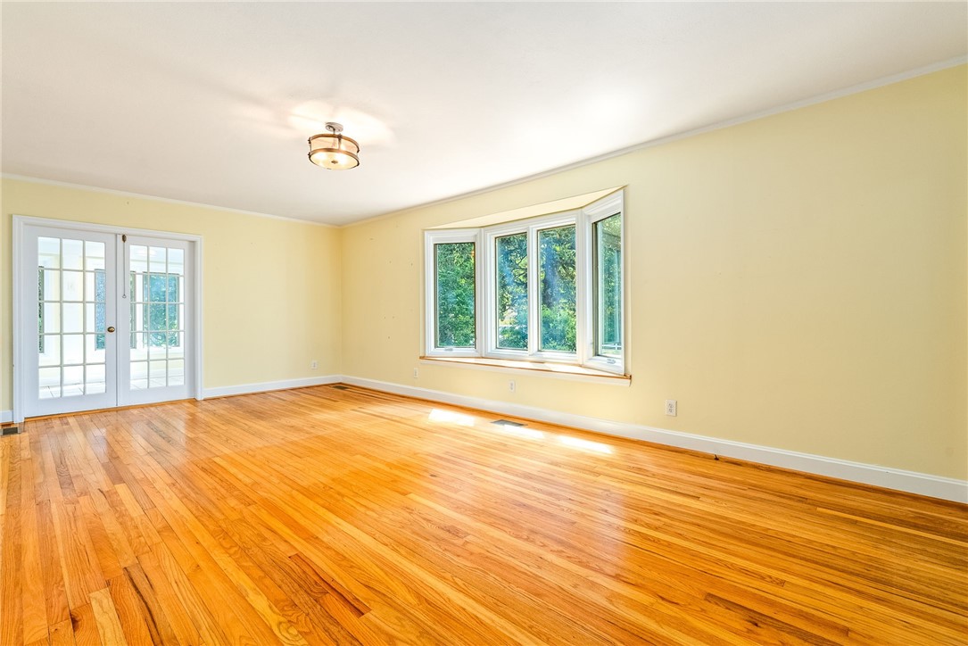 335 WOODFIELD Drive