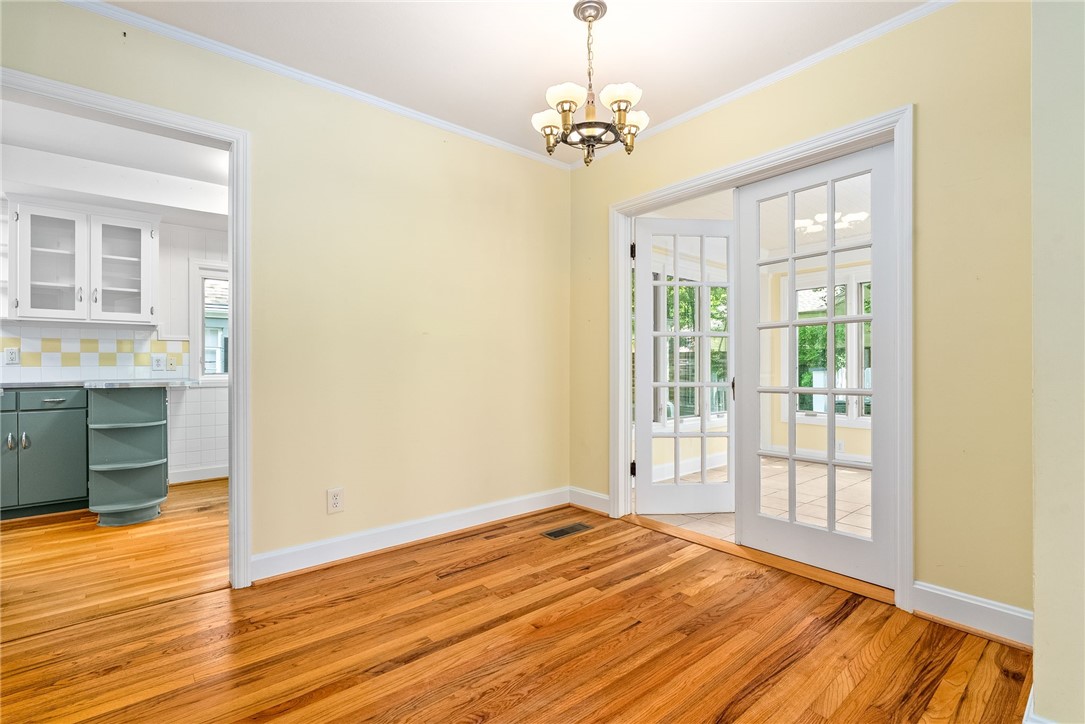 335 WOODFIELD Drive