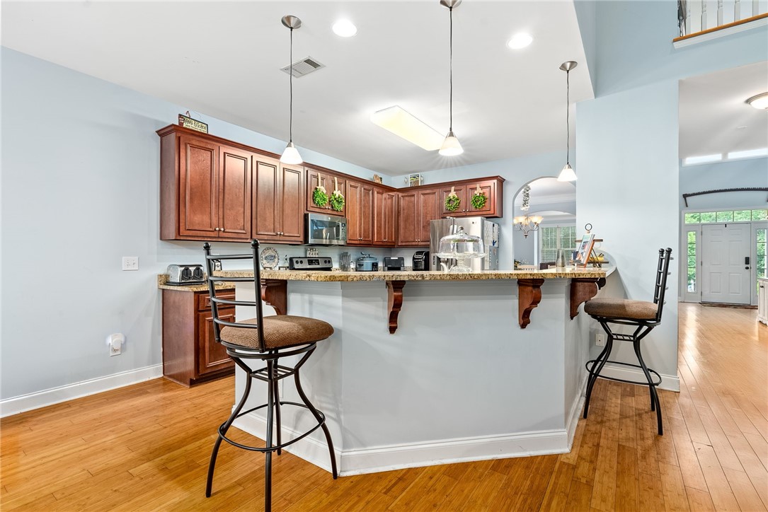 1702 SOUTHLAKE Drive